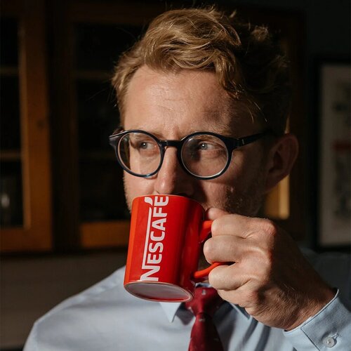 Začnite dan uspešno s skodelico NESCAFÉ Kraftig kave